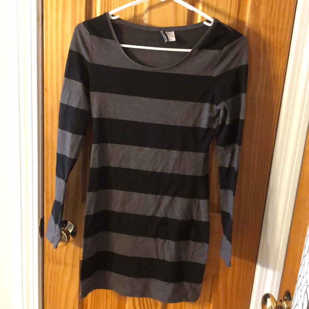Long sleeve striped bodycon dress